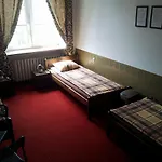 Maxim Hostel *